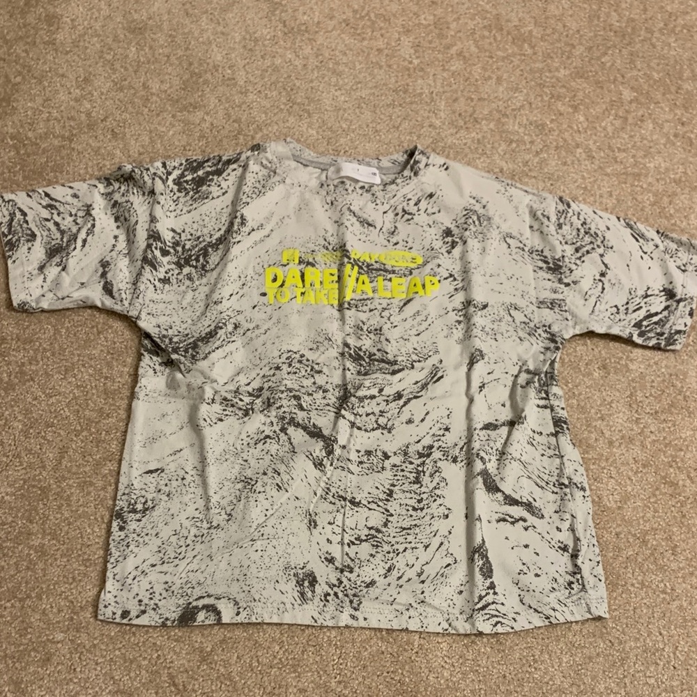 Zara Kids Tee - Gray with Neon Yellow Accents